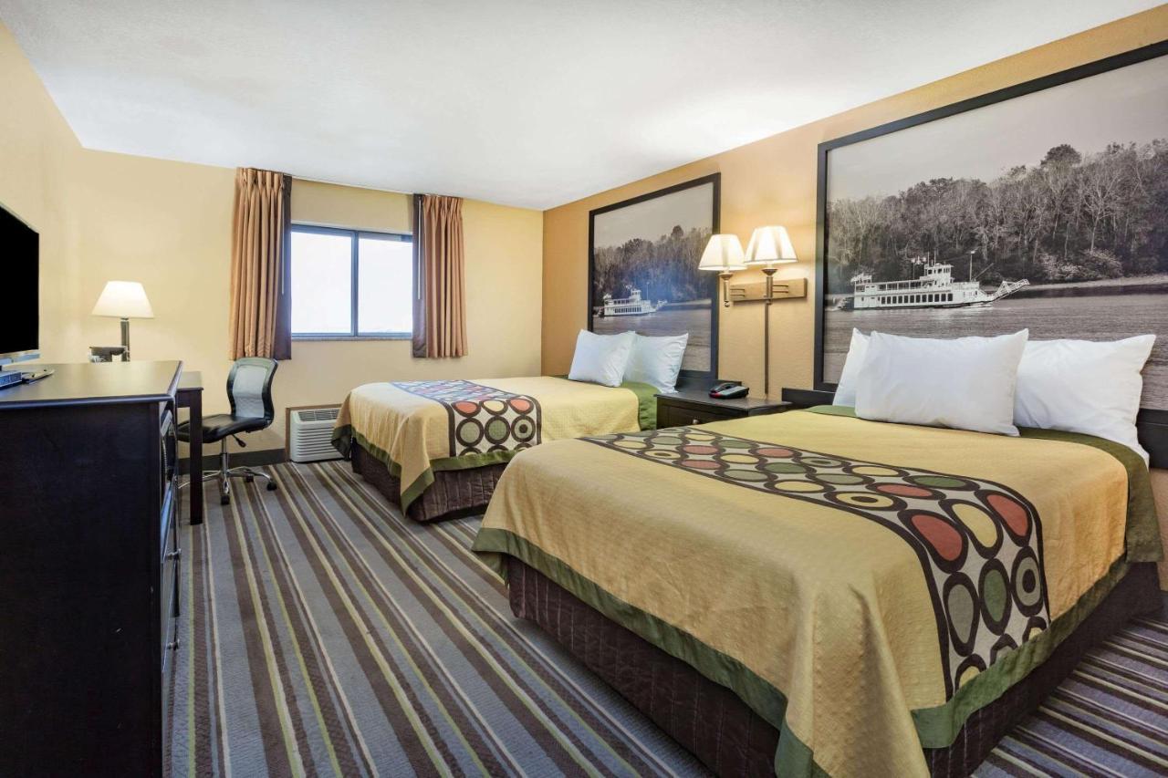 Super 8 By Wyndham Iowa Falls Luaran gambar