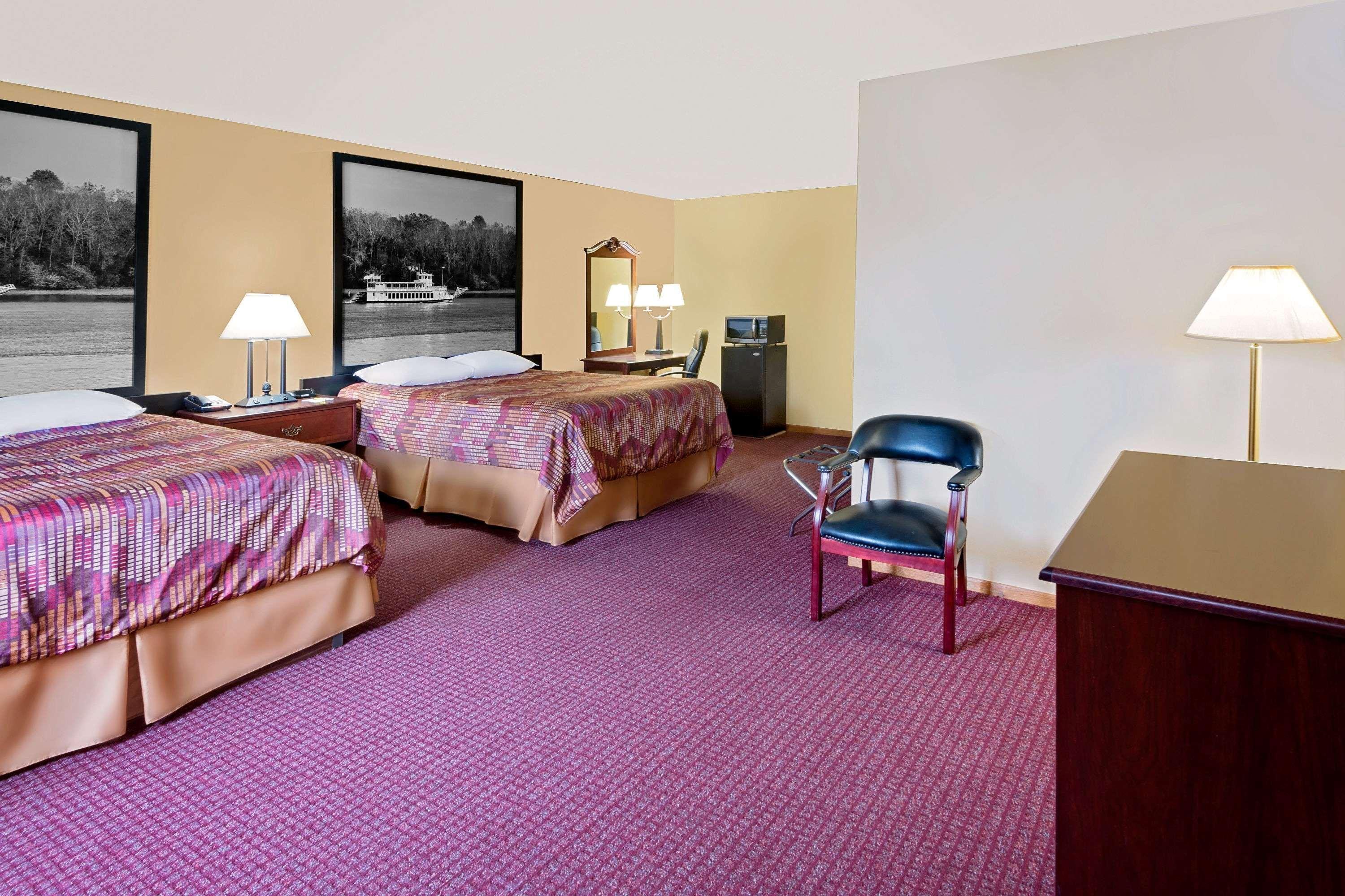 Super 8 By Wyndham Iowa Falls Luaran gambar